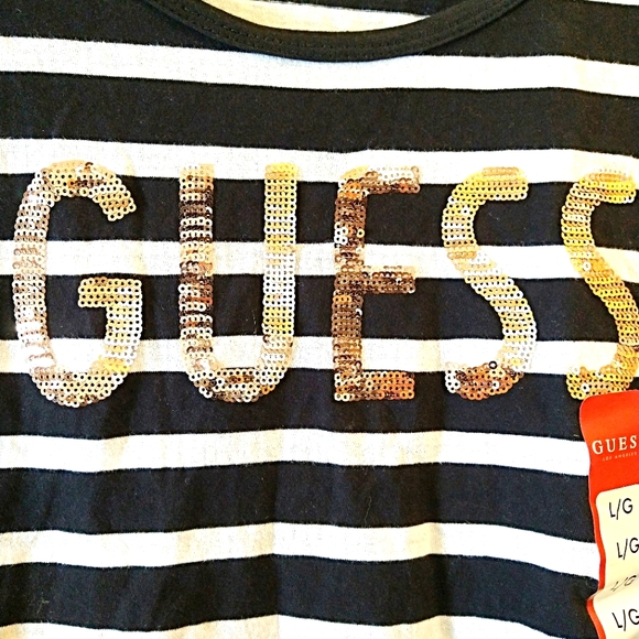 🆕 GUESS Tshirt with Small Gold Sequin Lettering Size L - Picture 2 of 7